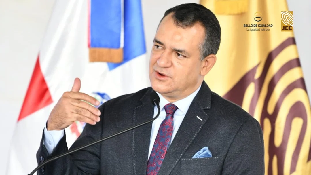 La JCE analizará sentencias para responder a PLD y FP sobre prohibiciones en precampaña; PRM respeta decisión