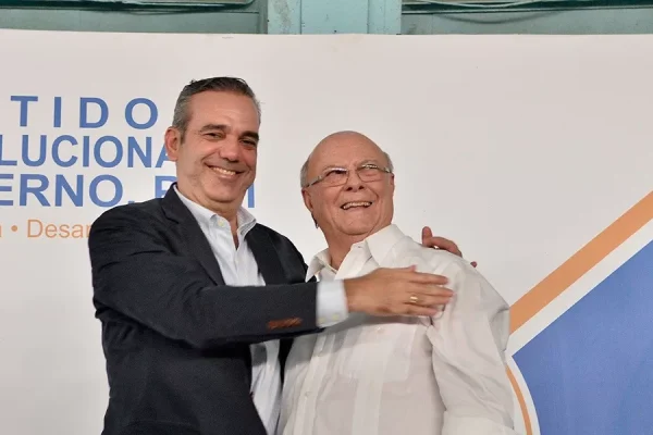 Hipólito Mejía anuncia apoyo al presidente  Abinader para reelección del 2024