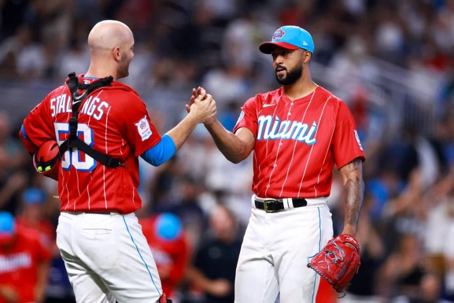 Sandy Alcántara poncha 10 en juego completo ante los Yankees
