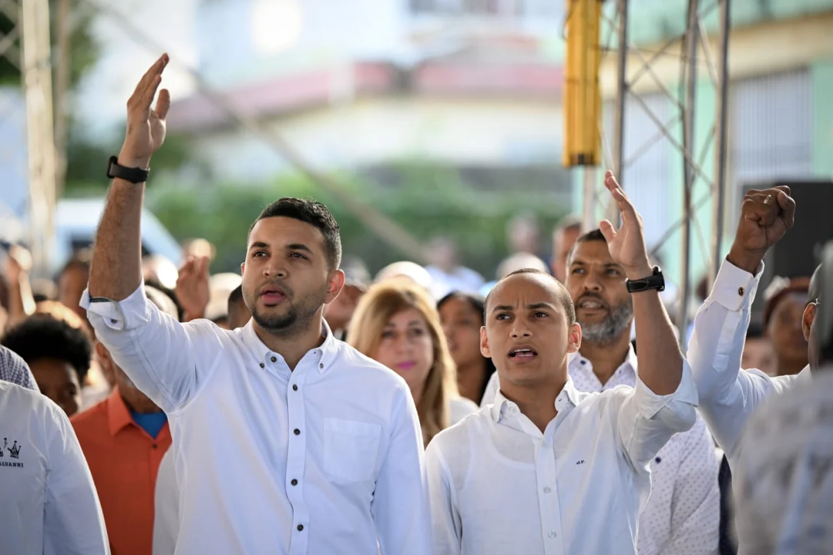 Joaquín Fernández apoya al presidente de la JRM Carlos Valdez como coordinador de campaña de la Juventud de Luis Abinader