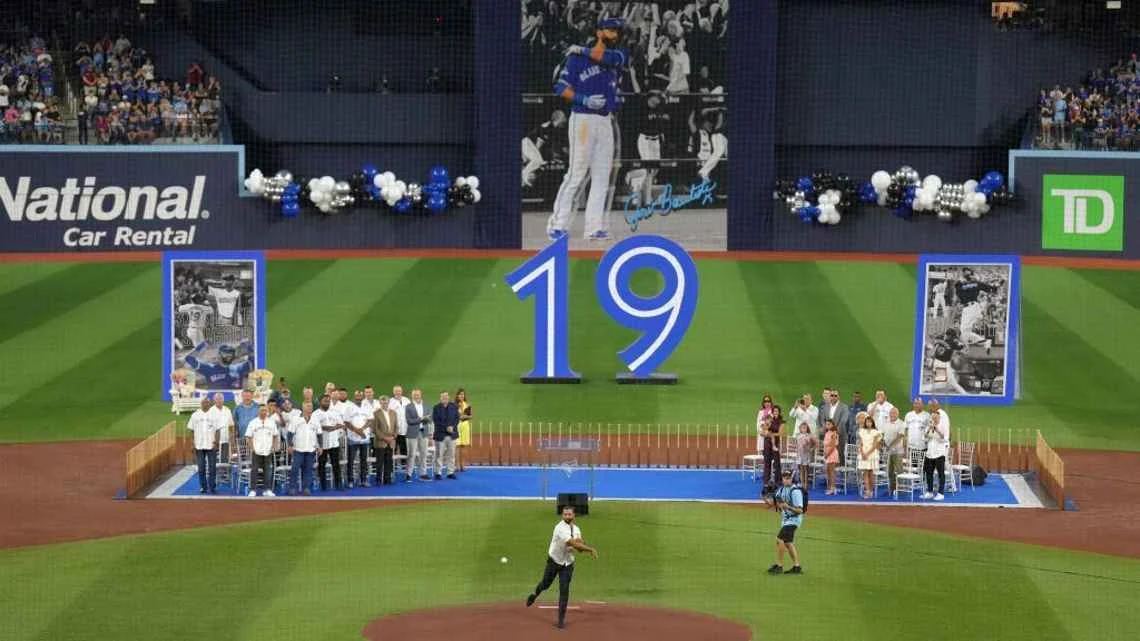 ¡JOSÉ, JOSÉ, JOSÉ!: Toronto Blue Jays celebra en grande  la carrera de José Bautista