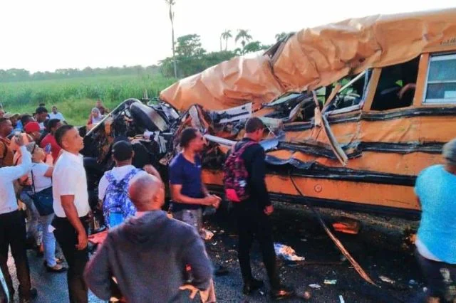 Digesett detiene a conductor por accidente en La Otra Banda que dejó nueve muertos