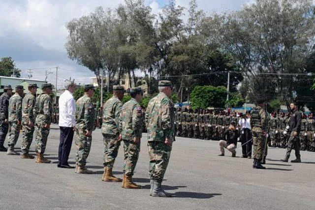Entregan 20 vehículos blindados a Ejército de RD