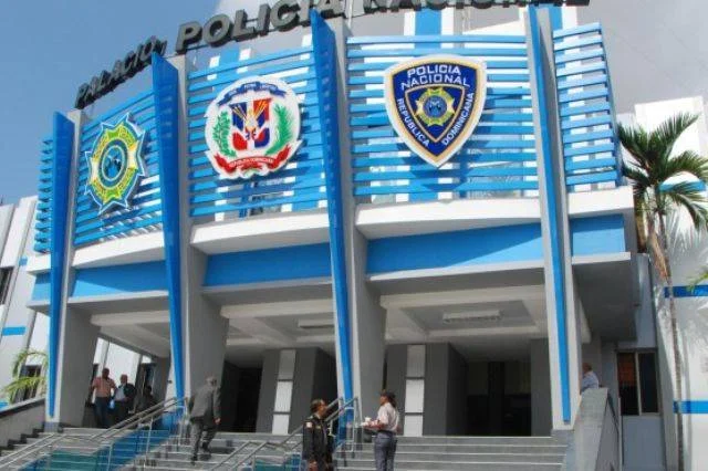 PN rescata menor de un punto de droga que fue sonsacada por un adulto en Los Alcarrizos