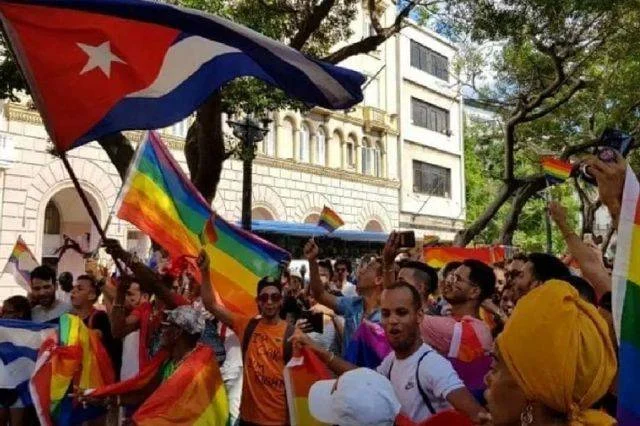 Más de 2 mil parejas del mismo sexo se han casado en Cuba desde la legalización