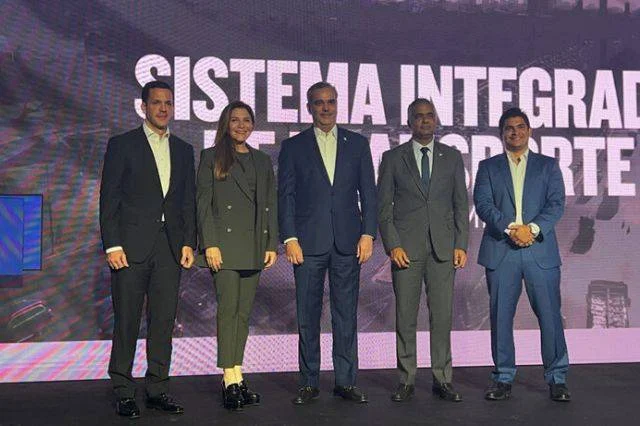 Abinader anuncia Sistema Integrado de Transporte de SD