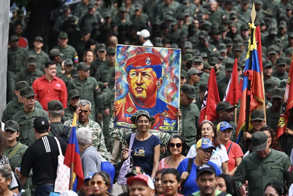 Chavistas se movilizan en regiones del país para respaldar a Maduro y rechazar el bloqueo