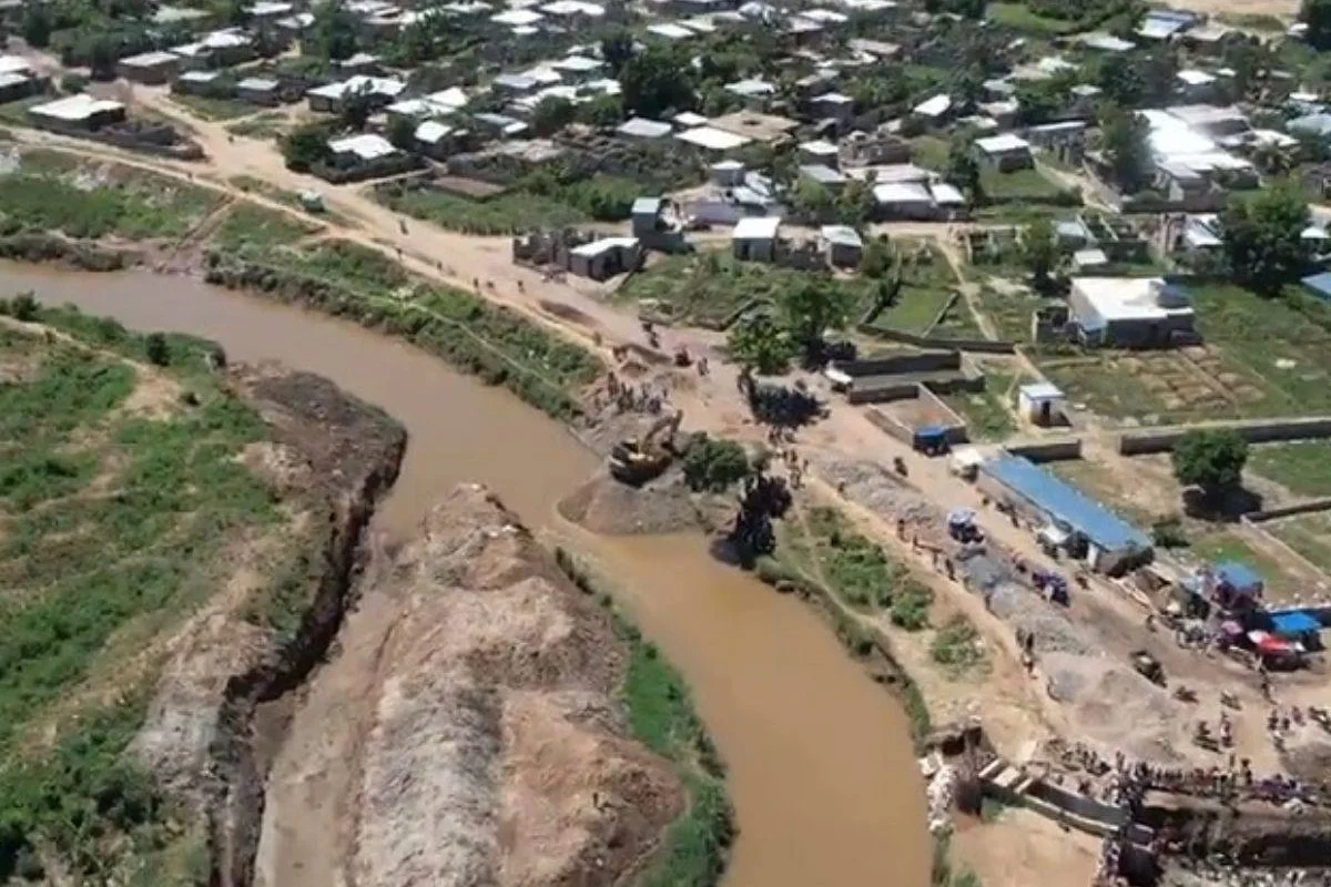 Haitianos intensifican donaciones para construcción de canal en río Masacre
