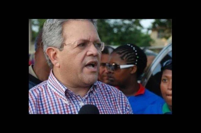 PLD expulsa "de forma deshonrosa" a Humberto Salazar por hablar mal de Abel Martínez