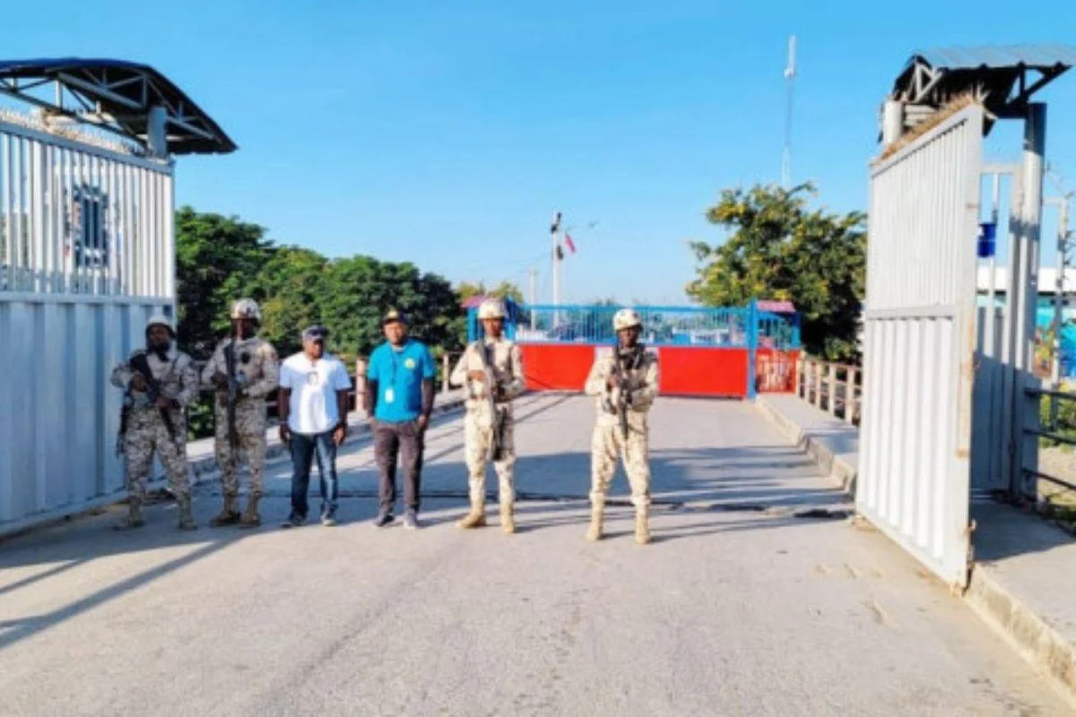 Haití cierra otra vez frontera luego de cruzar mercancías