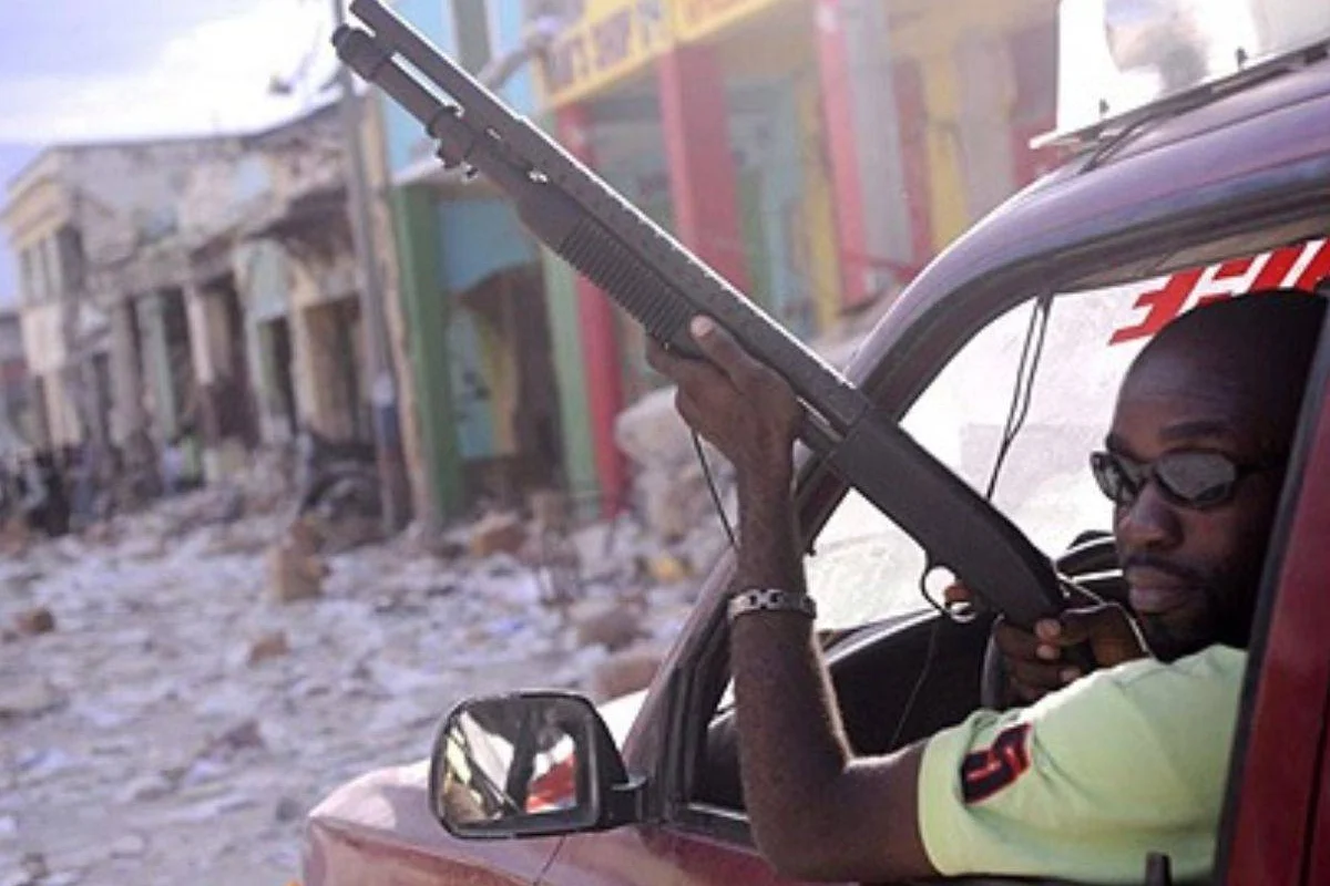 Extraditan a Estados Unidos a un miembro de una banda armada haitiana