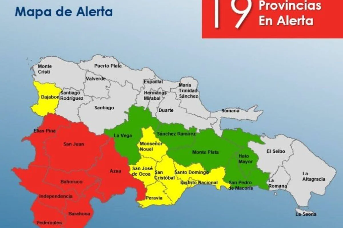 El COE coloca siete provincias en alerta roja debido a efectos de «potencial ciclón tropical»