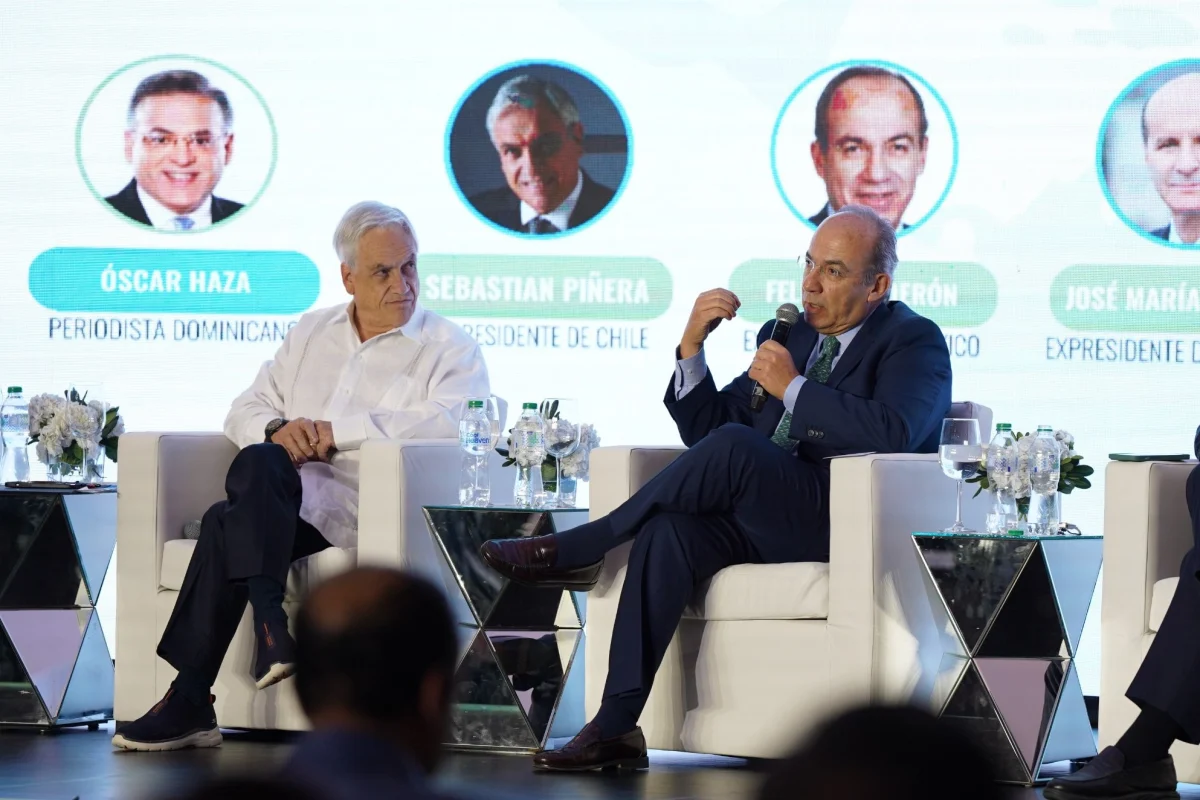 Expresidente Felipe Calderón insta a la ciudadanía a defender la democracia en América Latina