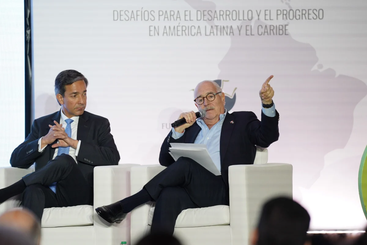 Andrés Pastrana: Narcotráfico, el enemigo de la democracia en América Latina