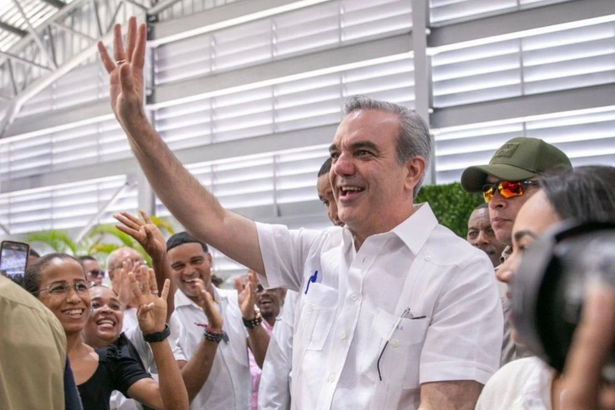 Luis Abinader durante el fin de semana entrega obras en Santiago y Ocoa