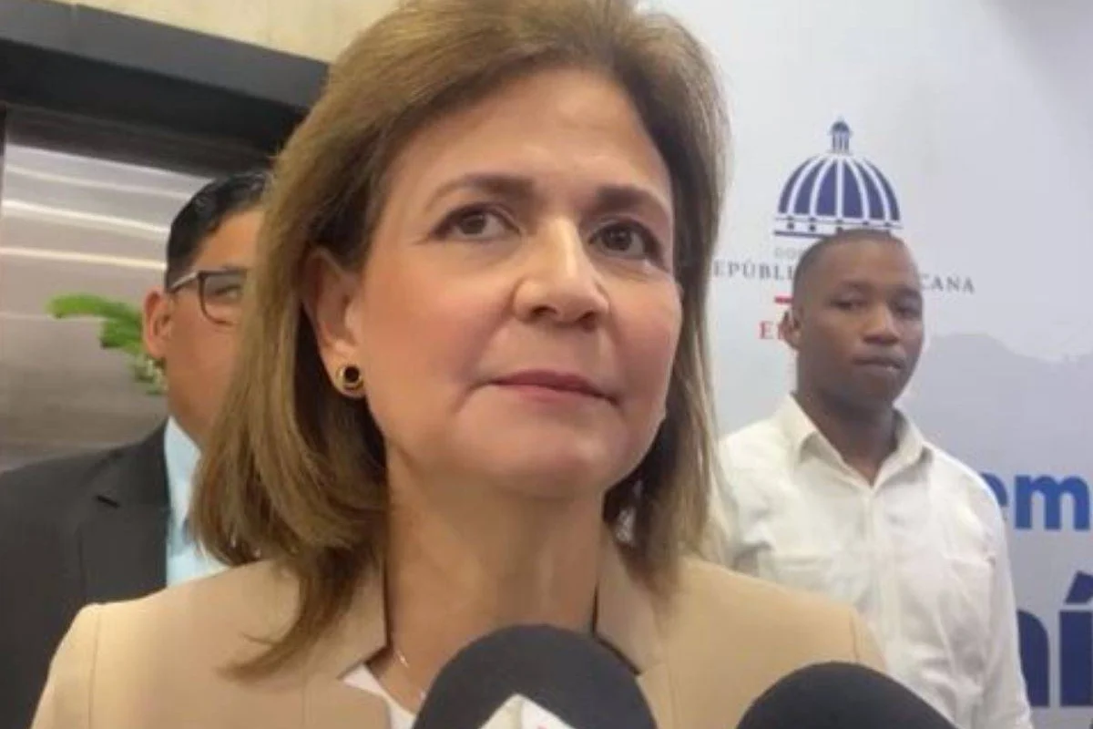 Vicepresidenta «Es parte de la democracia que la oposición critique»