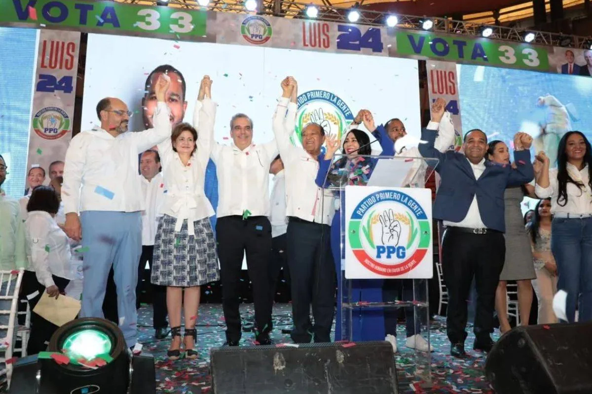 PPG proclama a Luis Abinader como su candidato presidencial para 2024