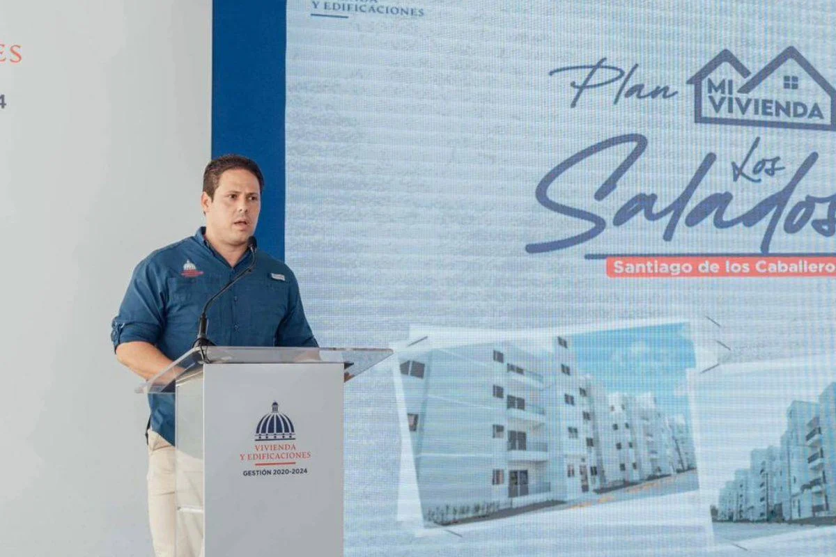 Abinader y Ministro Bonilla entregan 404 nuevos apartamentos en Santiago