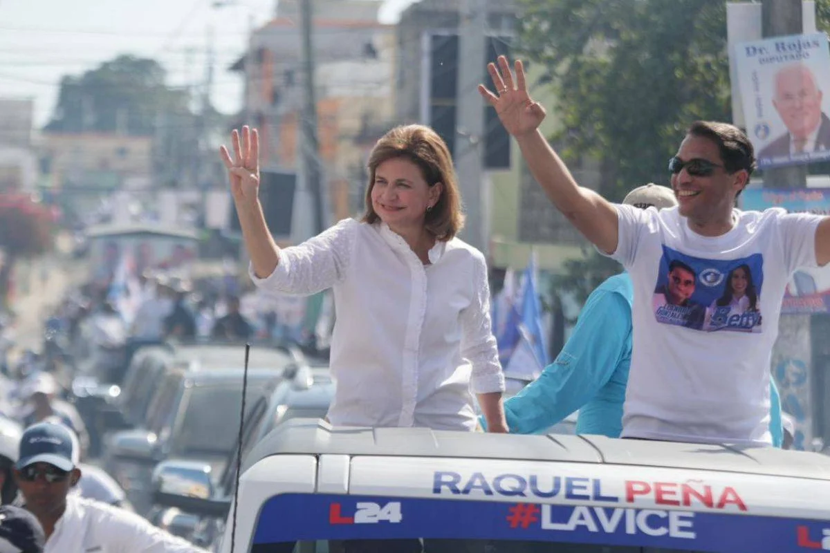 Raquel Peña también agarró calle buscando cuatro más