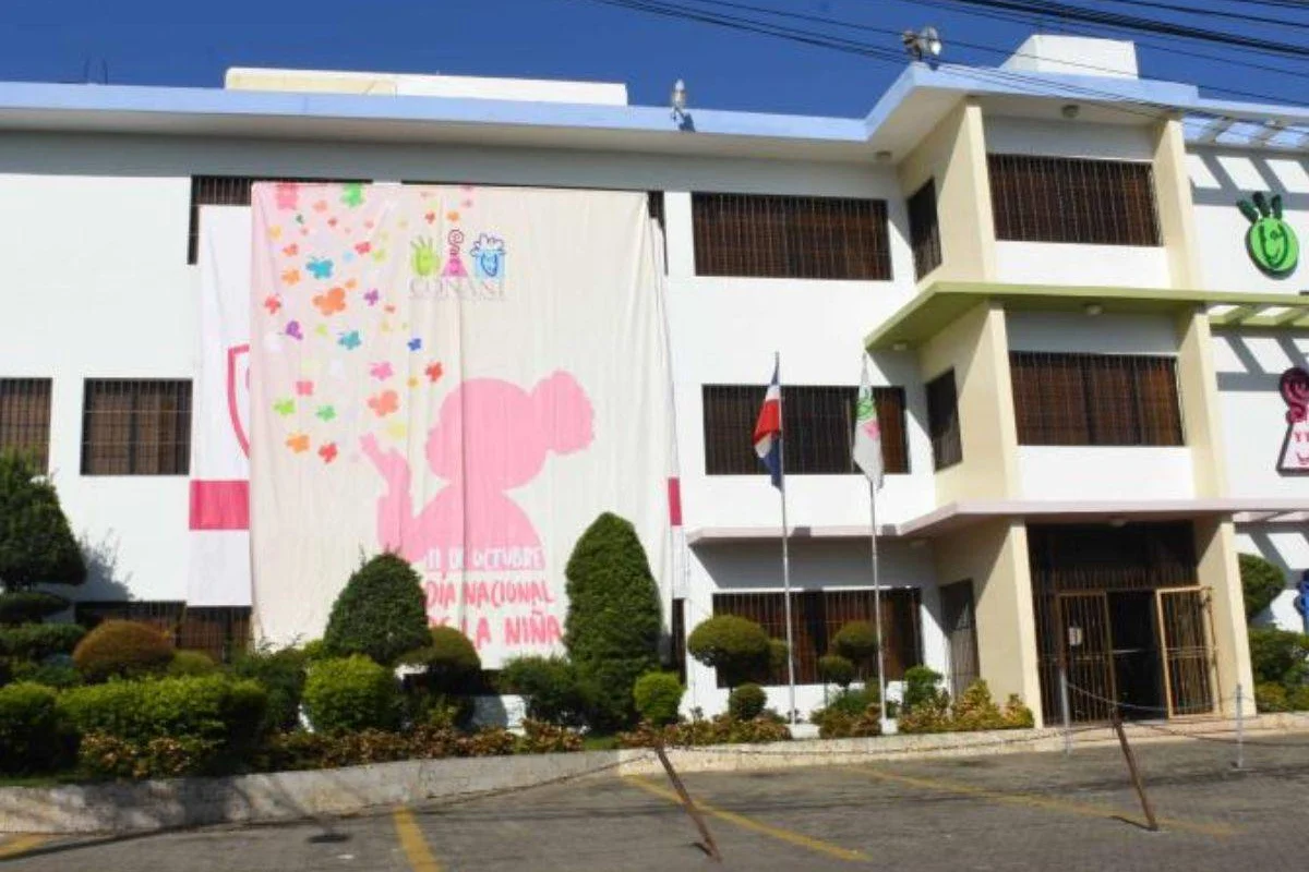 Conani se pronuncia sobre incidente con menor en que tiró piedra a plaza comercial