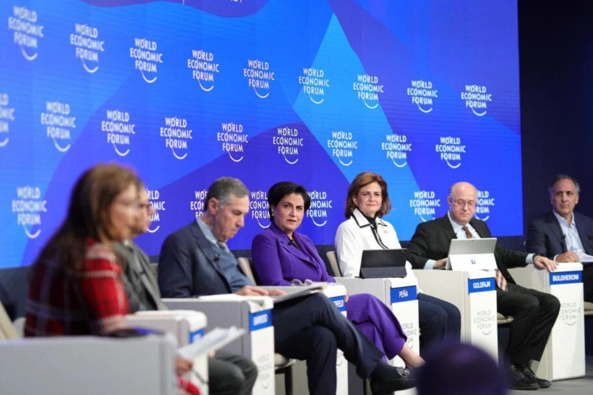 Raquel Peña defiende en Davos la transparencia del Estado dominicano