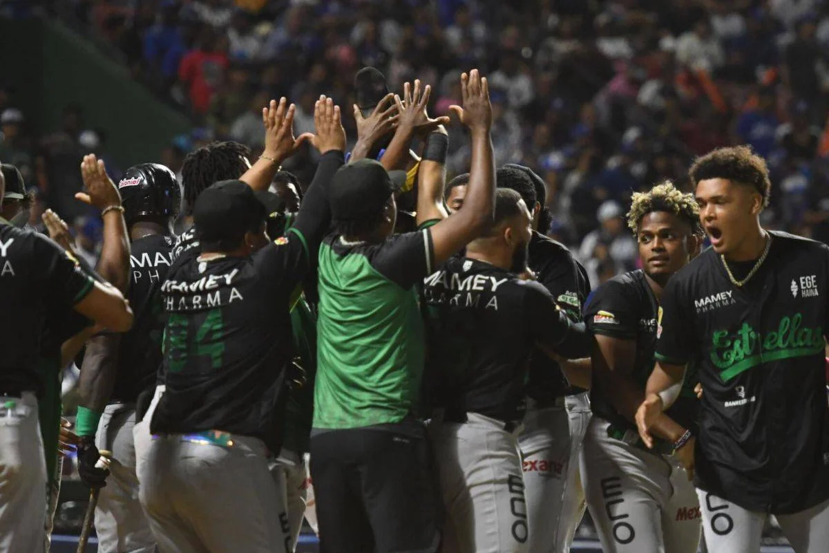 Estrellas vencen 4-3 a los Tigres