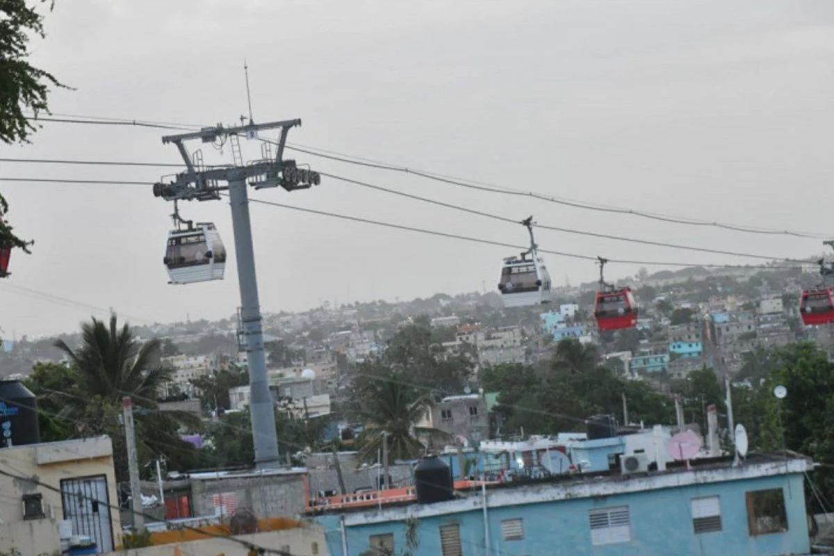 Extienden suspensión del servicio de teleférico de Santo Domingo hasta el lunes