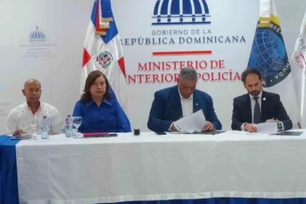 Interior y Policía lanza plataforma virtual para denuncias anónimas en cooperación con Crime Stoppers