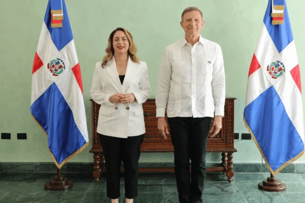 Supérate y Mirex firman acuerdo para atender a dominicanos víctimas de trata de personas en el exterior