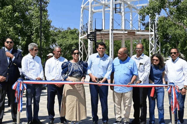 Turismo entrega remozado el parque Duarte en Montecristi con inversión de RD$35.6 millones