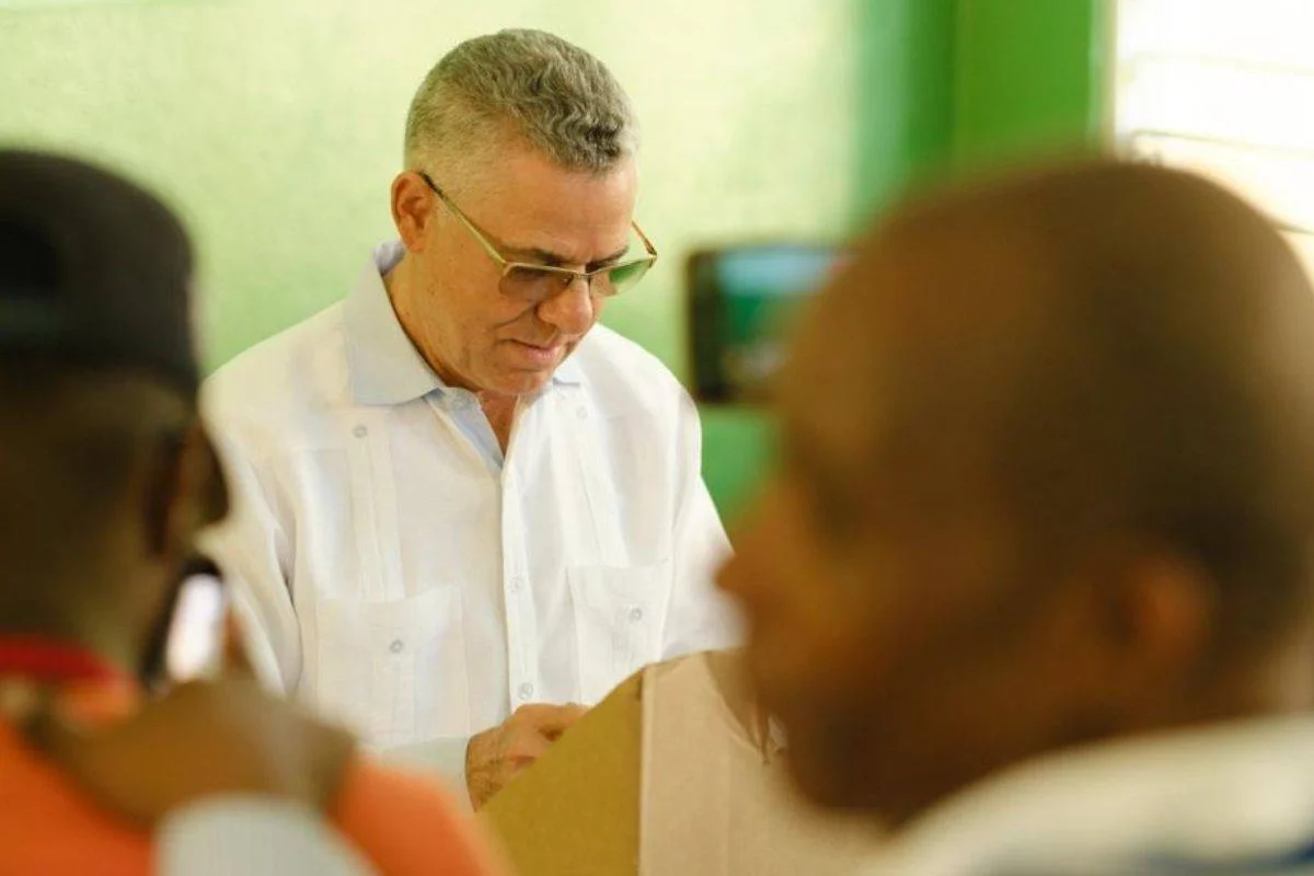 Manuel Jiménez a días para las municipales llama a perremistas a "ser libres"