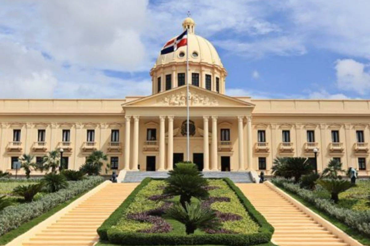 Gobierno lamenta «sectores políticos» estén detrás de protesta de los pensionados de la Policía Nacional