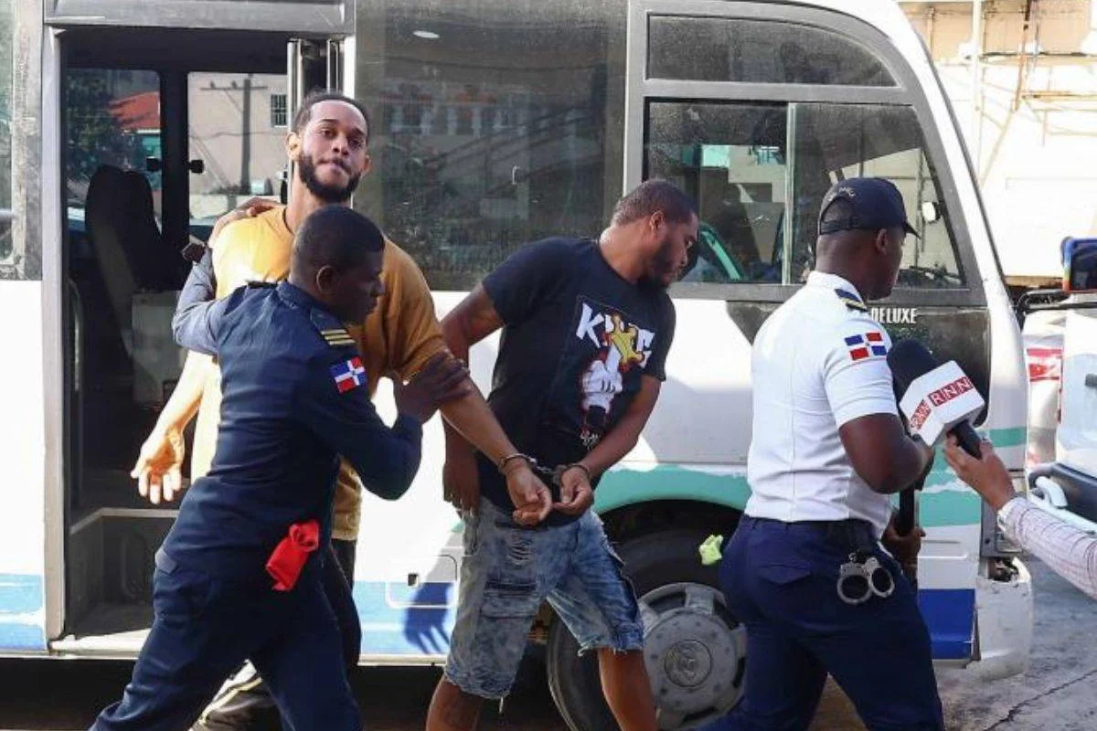 Aplazan audiencia de coerción contra implicados en muerte de Paula Santana