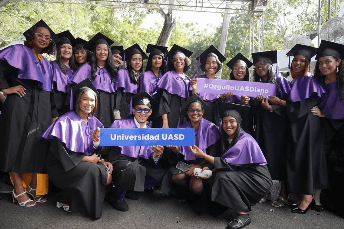 La UASD gradúa a 2,300 nuevos profesionales