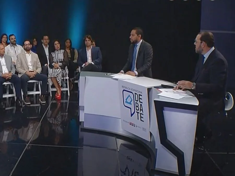 VEA EN VIVO | Debate candidatos a senador por el Distrito Nacional