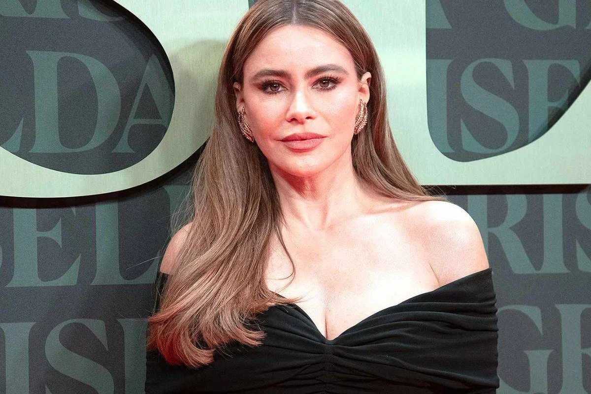 Sofía Vergara confirma su relación con el cirujano Justin Saliman