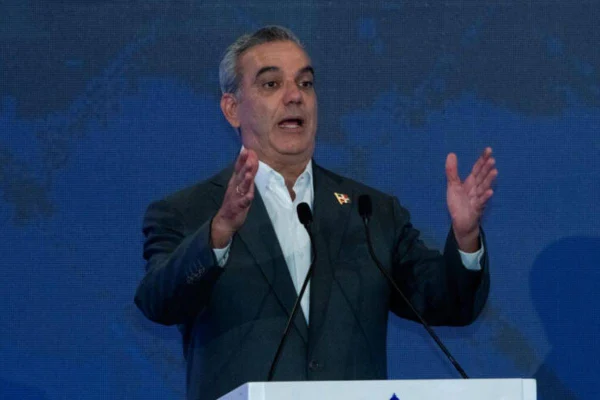 Abinader se reuniría hoy con los posibles aspirantes a la presidencia por el PRM para el 2028