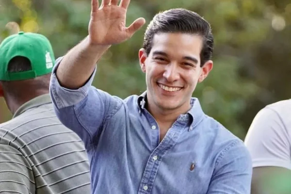 Francisco Guillén: "Hay sombreros que no visten a nuestro partido"