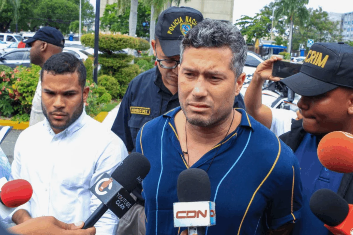 Jorge Luis Estrella Arias cambia versión y acusa a su hermano fallecido en caso de asalto al Popular