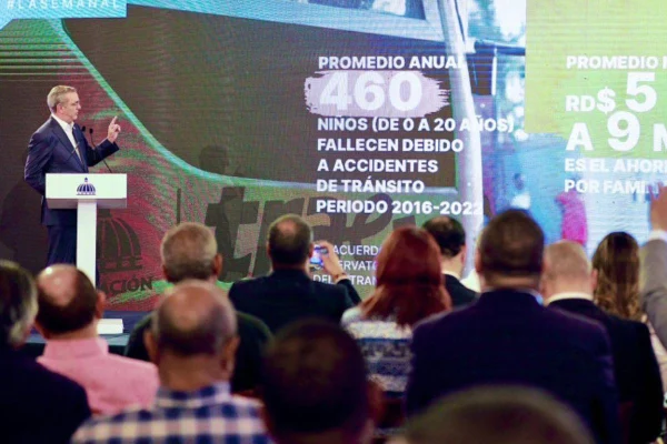 Abinader destaca misión de 400 policías de Kenia a Haití
