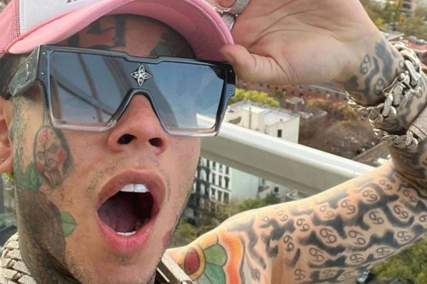 Tekashi 6ix9ine regresa a Estados Unidos tras su estancia en República Dominicana