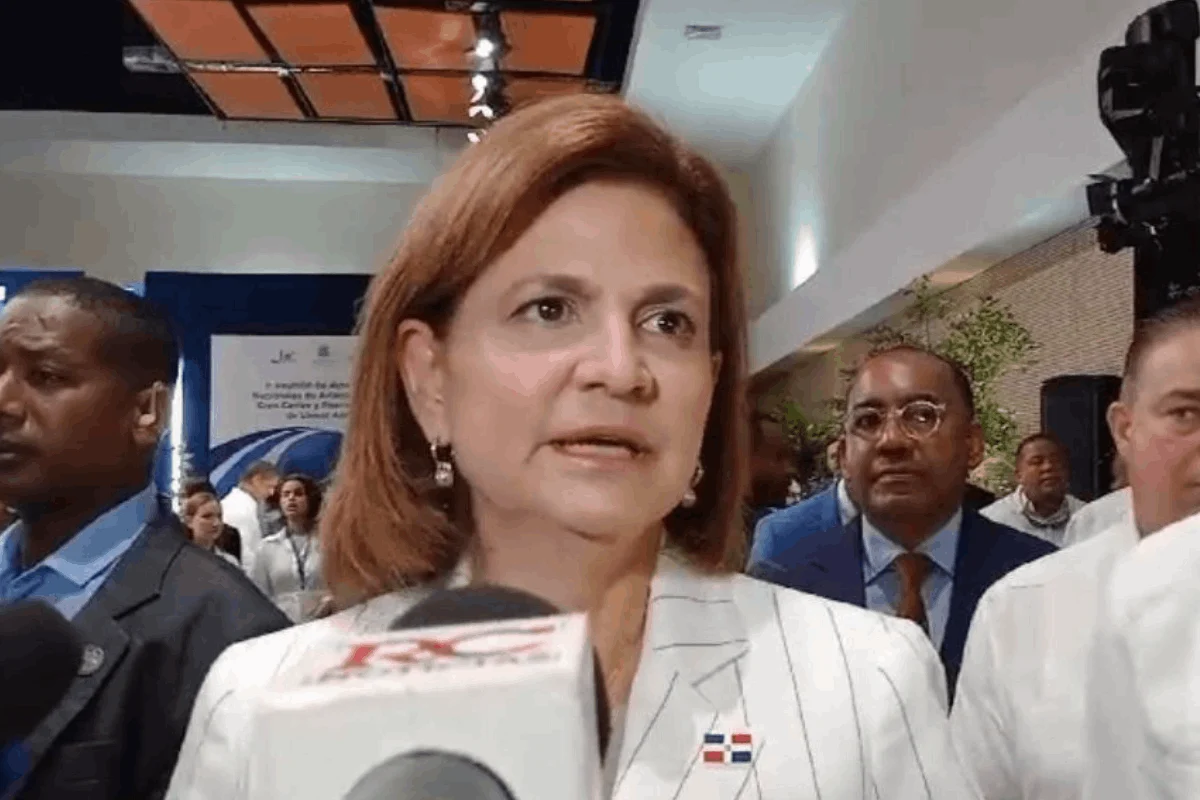 Raquel Peña responde a la decisión de Venezuela de romprer relaciones con RD: «Para nosotros es un halago»