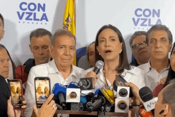 María Corina Machado asegura que Edmundo González Urrutia obtuvo la victoria con el 70% de los votos
