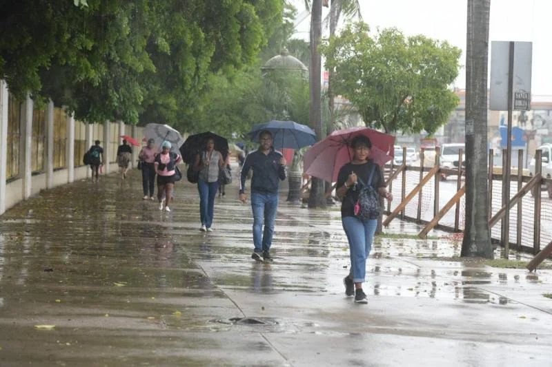 ¡Que no te sorprenda el aguacero! Advierten habrá fuertes lluvias con ráfagas de viento