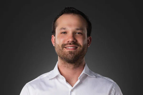 De Vitilla a HomeRuns, anotando la primera carrera: mejorando la educación