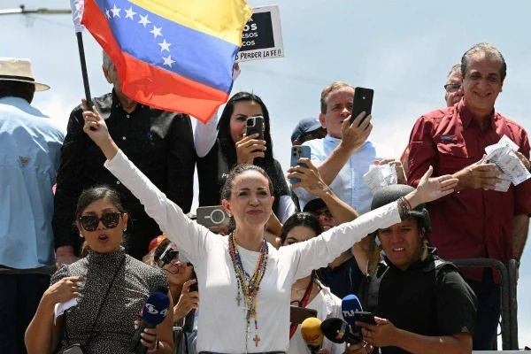 María Corina al tribunal de la dictadura: “échenle bola”