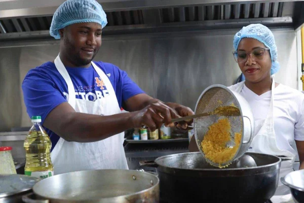 Supérate imparte curso en gestión administrativa y comercial en negocios de comida