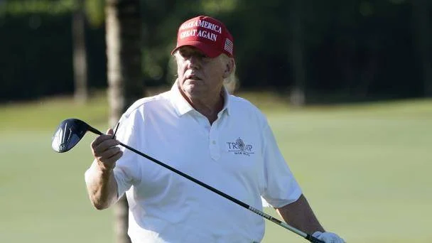 Trump dice estar «a salvo»  tras registrase disparos cerca de su club de golf
