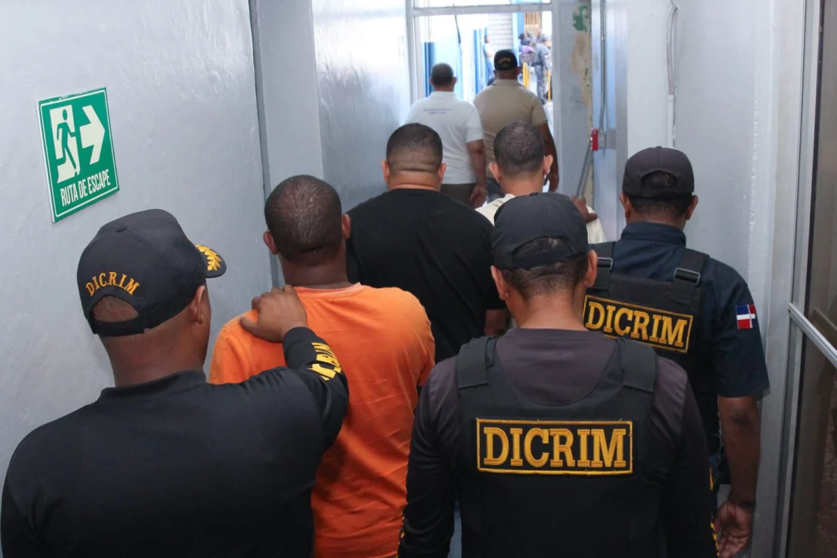 Desmantelan estructura criminal tras robo millonario a joyería en Barahona