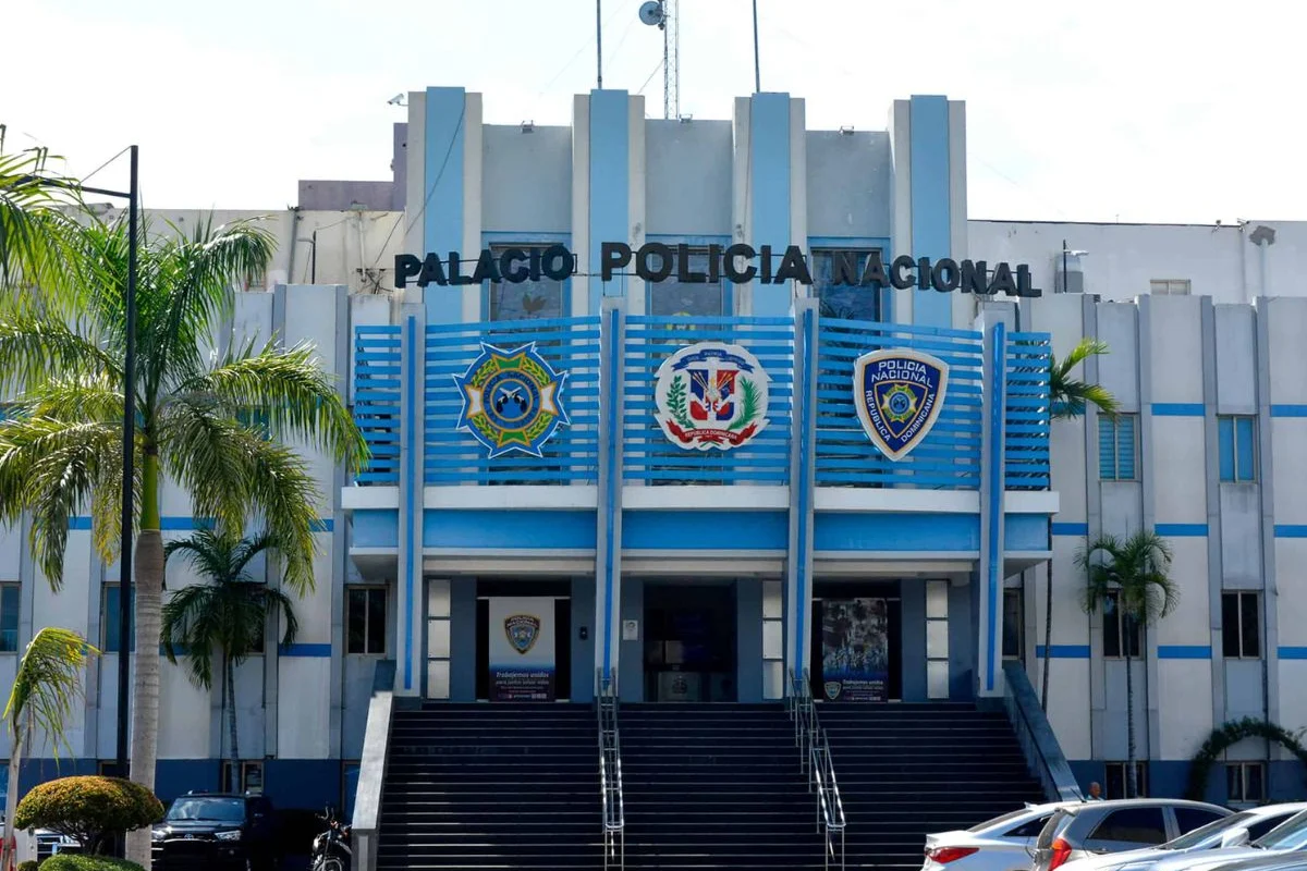 Policía
